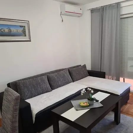 Apartment Jovanka 1 *